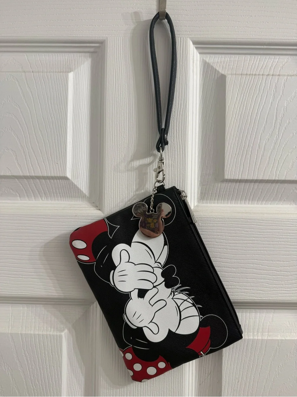 Disney Black Red White Minnie Mouse Wristlet Clutch